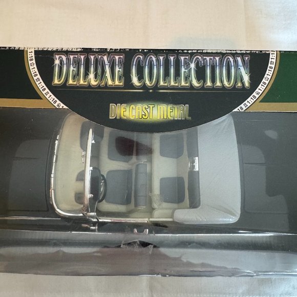 Road Signature Deluxe Collection 1959 Chevrolet Impala Black Edition Diecast Car - Picture 9 of 14